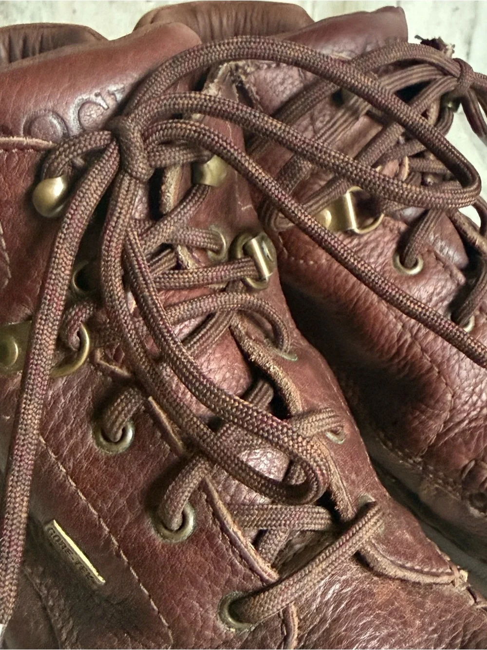Men’s Rocky Gore Tex Hiking Boots size 9.5